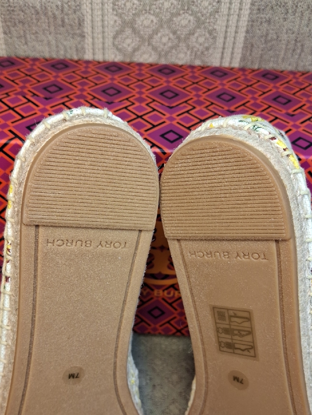 NIB Tory Burch Floral Espadrille Flats #86326 - Picture 7 of 15